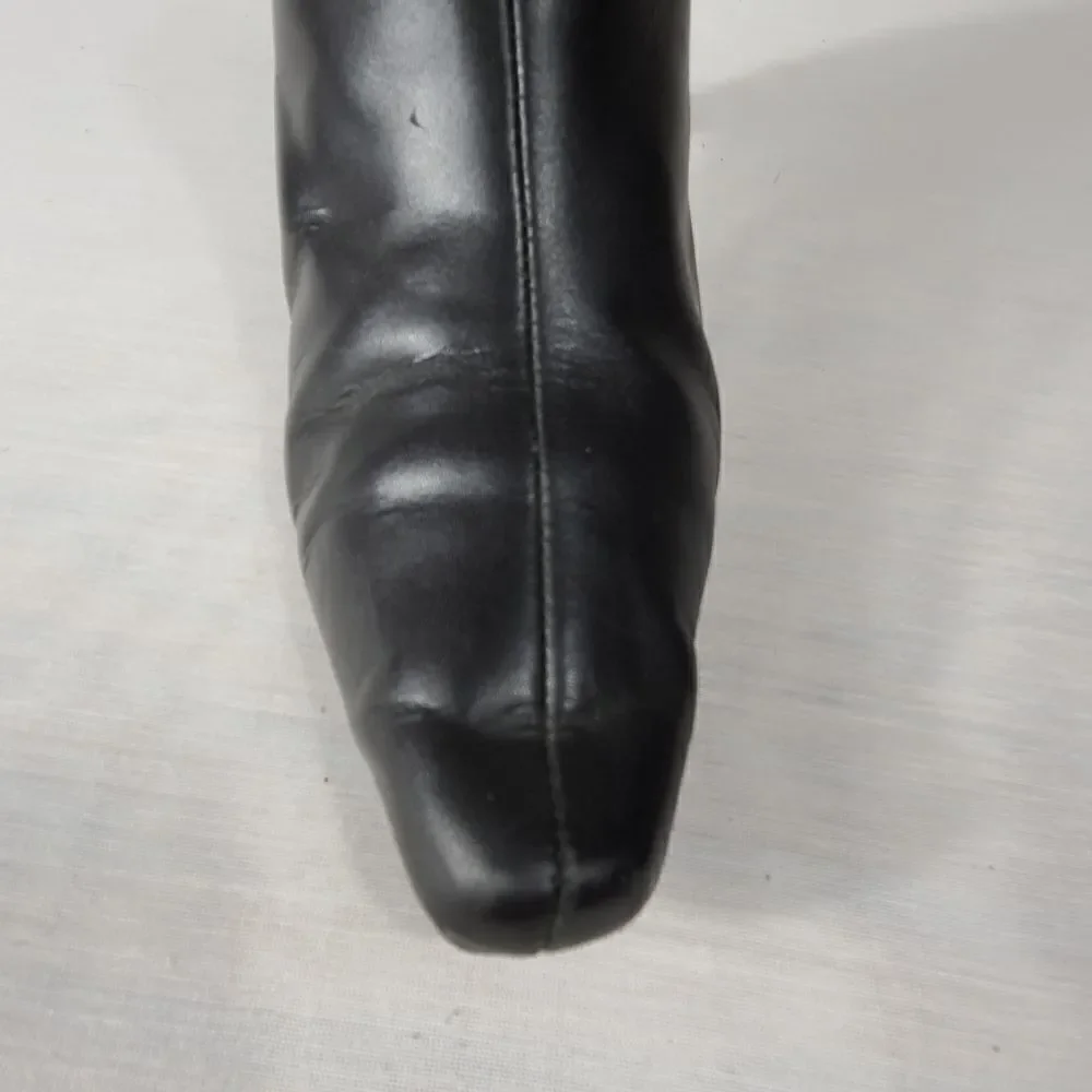 Predictions Black Leather Ankle Heel Boots